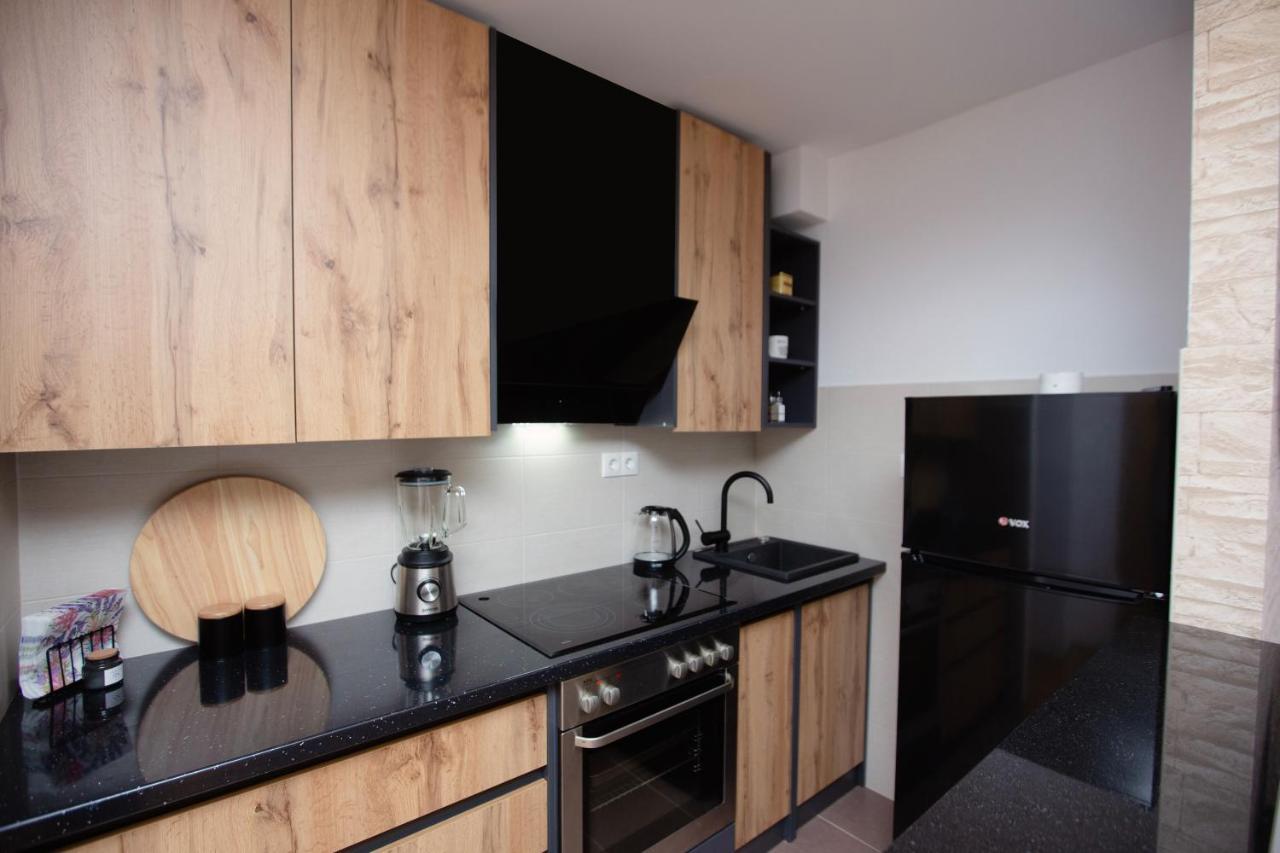 Apartment Cejf โมสตาร์ ภายนอก รูปภาพ